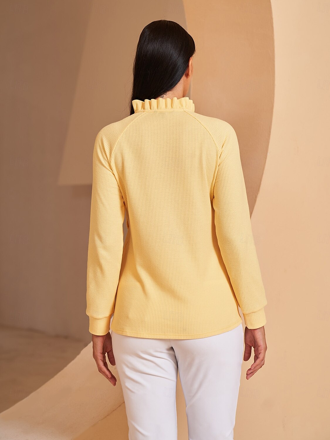 Super Tiebreak Ruffle Collar Sweatshirt