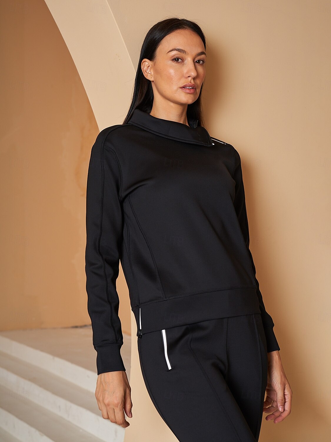 Super Tiebreak Irregular Collar Sweatshirt